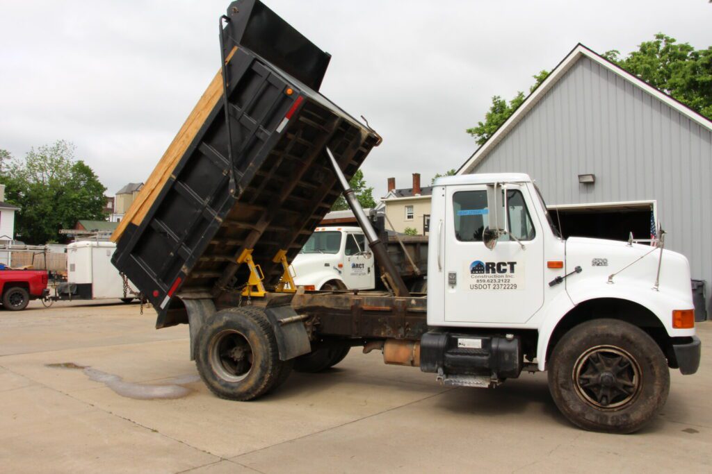 a truck with a bedlock.