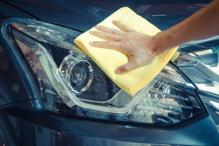 How to Restore Car Headlights with the Best Headlights Cleaner?