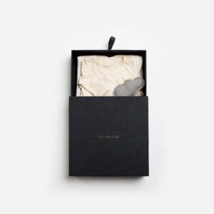 Custom Luxury Apparel Boxes: Elevating Fashion with Style