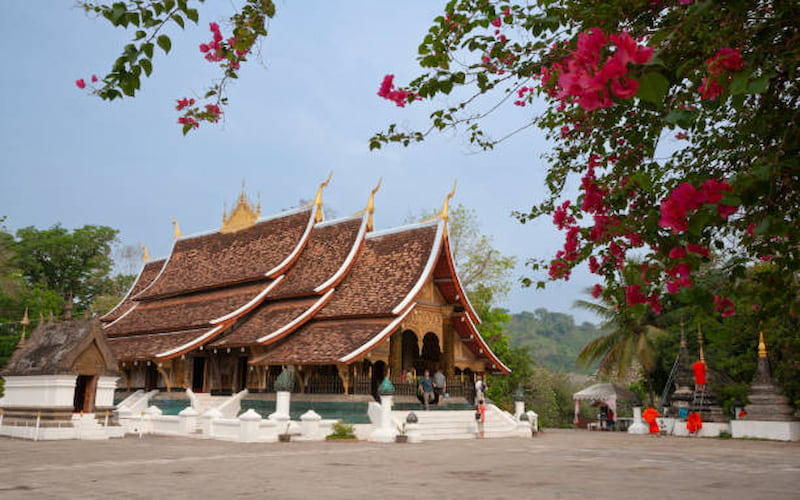 Temples and Cities Should You Visit in Laos