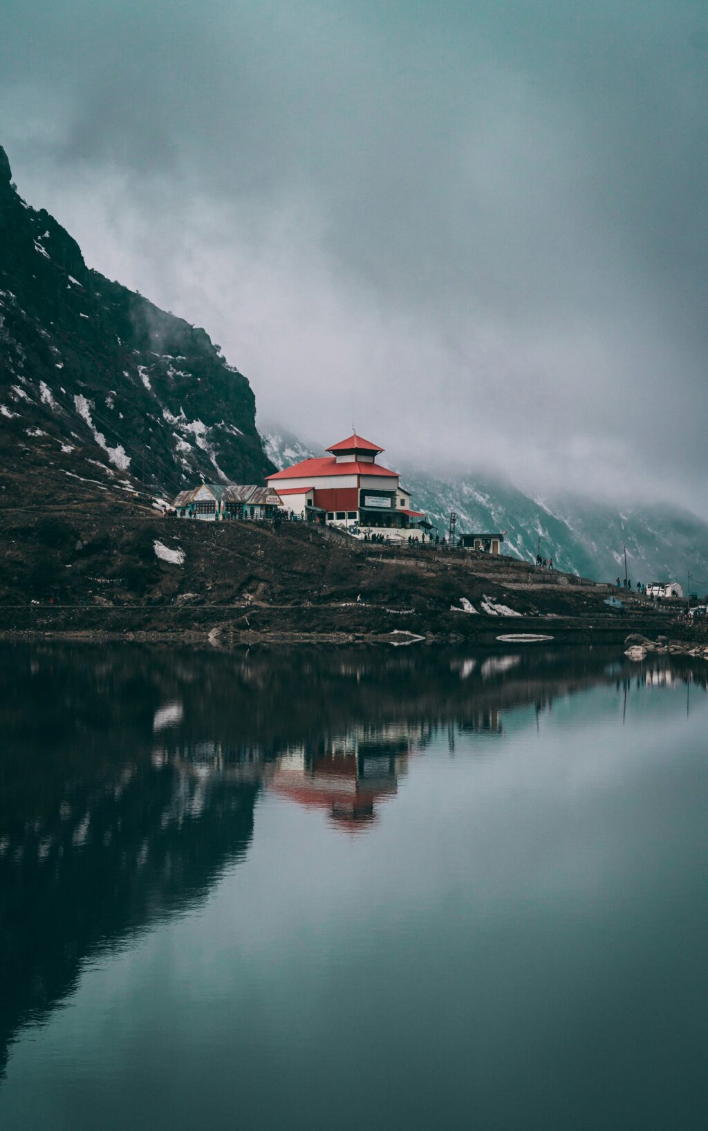 sahil-pandita--0GJ4CIHtEg-unsplash