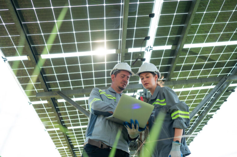 solar pv panel manufacturers