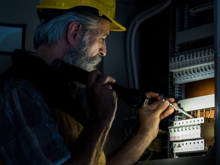 Electrician Rush City