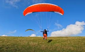 Professional Paragliding Pilots in Lonavala