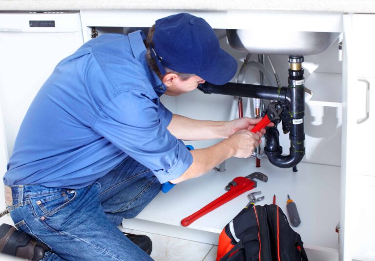 How an Emergency Plumber Prevents Costly Home Repairs