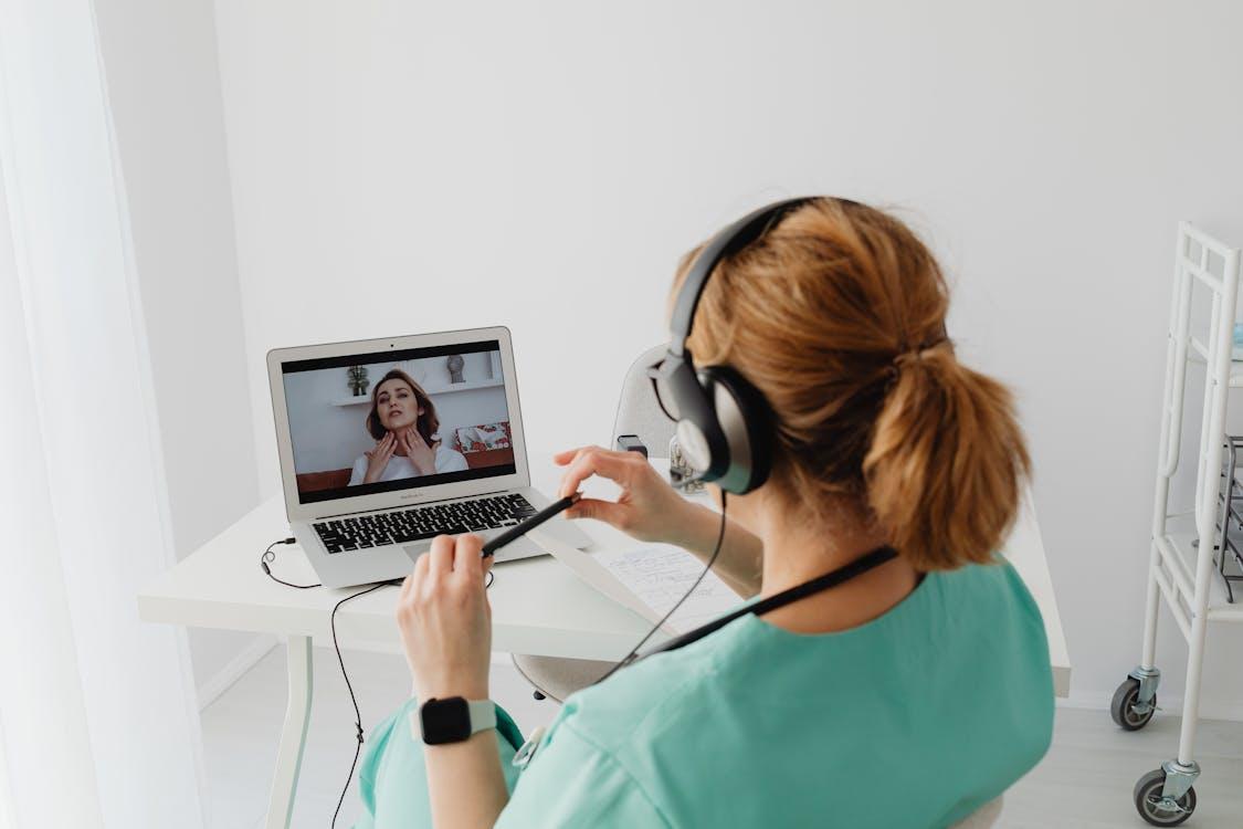 An online doctor’s appointment