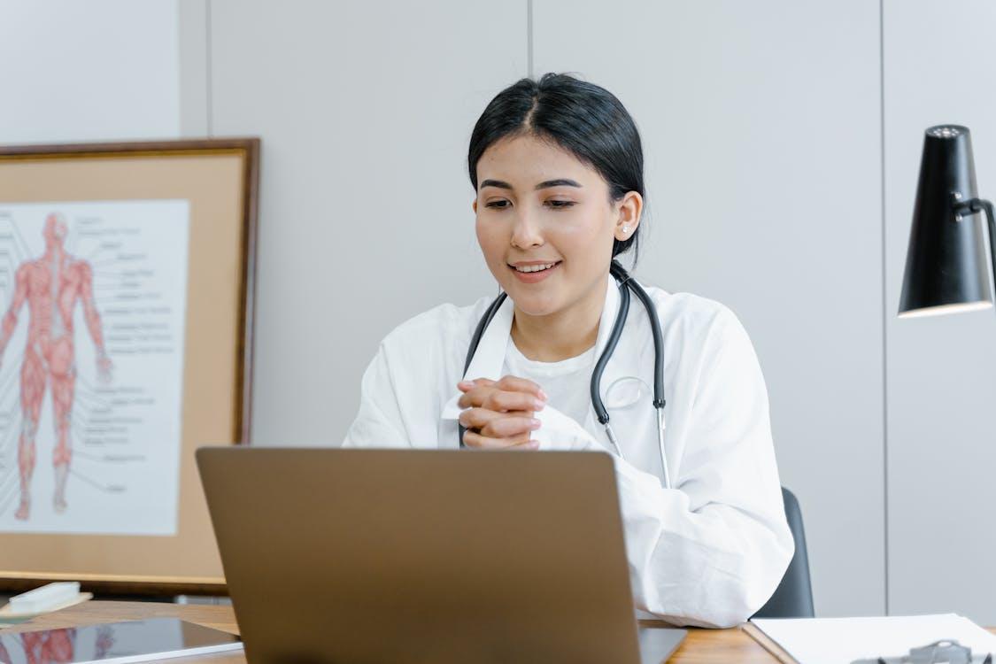 An online doctor’s appointment