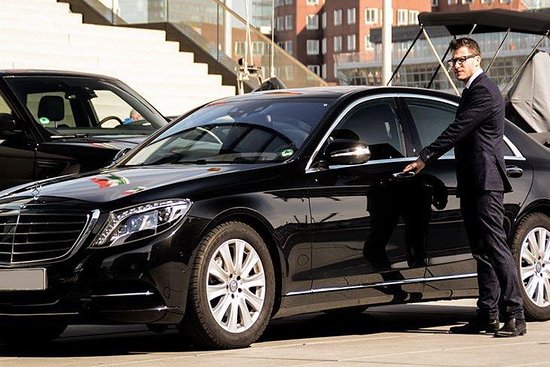 luxury limo service in toronto