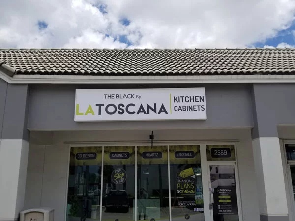 Building Signs in Miami