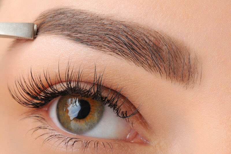 Best Eyebrow Hair Transplant in Dubai: Cost Breakdown & Packages