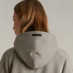 https://essentialhoodiesllc.com/