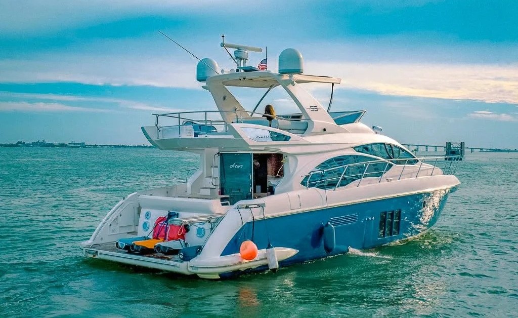luxury yacht charter maine