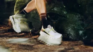 On Cloud UK: Stylish Shoes for Active Lifestyles