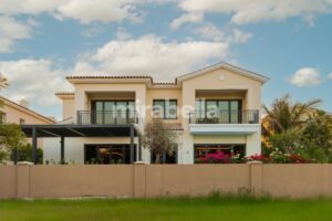 villa for sale in Jumeirah Golf Estates