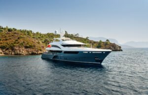 private yacht rental in Miami