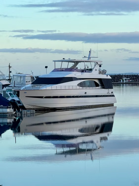 Yacht detailing in Palm Beach, FL