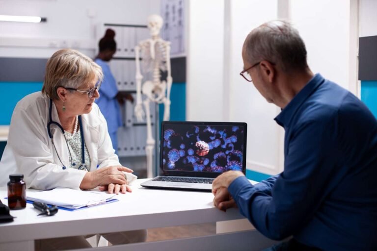 old-doctor-consults-viral-infection-90kb
