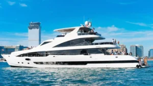 dubai-superyacht-experience